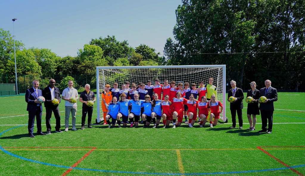 Prince Henry’s High School pupils with (left to right) Dr Tony Evans, Headteacher of Prince Henry’s High School, Gary Thompson, Chris Whittaker, Delivery Officer for the Football Foundation, Gary Locke, Chairman of Ashton 88 FC, Cllr Mark Goodge, Wychavon’s Chairman, Jayne Pickering, Wychavon’s Deputy Chief Executive and Cllr Rob Adams, Wychavon’s Executive Board Member for Strong Communities, Culture and Sport.