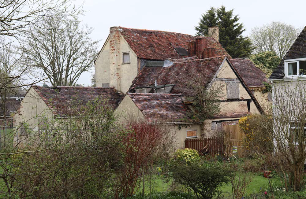 An outside shot of Willow Court Farmhouse